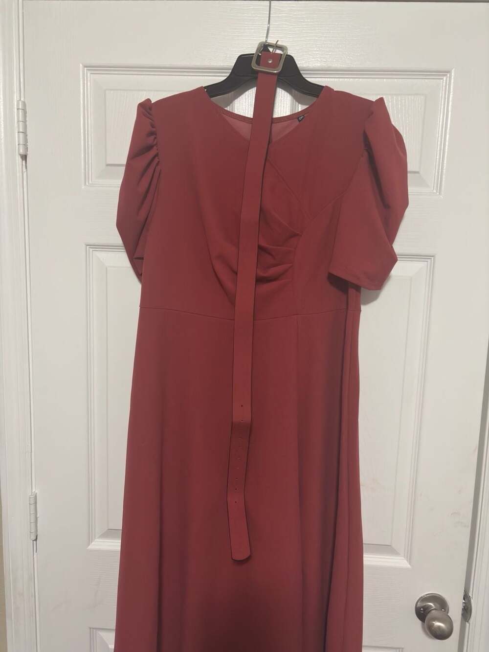 Rusty Orange Belted Midi Dress with Puff Sleeves - Picture 2 of 8
